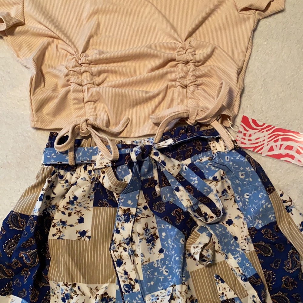 Outfit 🐫 - Picture 2 of 2